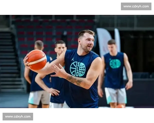 东契奇欧锦赛封神：34+8+7 全能 carry 攻防两端当爹又当妈