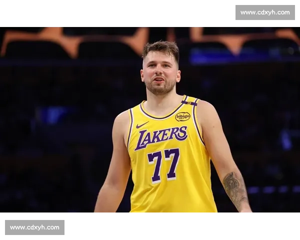 东契奇欧锦赛封神：34+8+7 全能 carry 攻防两端当爹又当妈